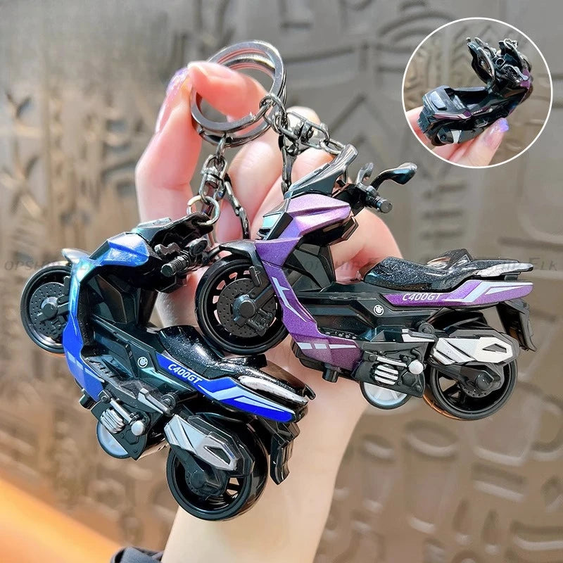 Motorcycle Helmet Keychain Metal Racing Moto Key Chain Motocross Keyring Bags Pendant Creative Keys Accessories